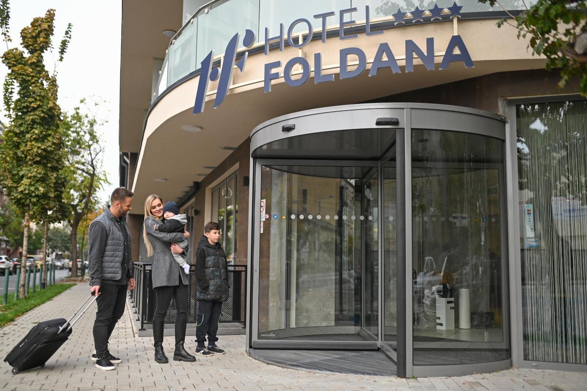 Hotel Foldana Budapeste Exterior foto